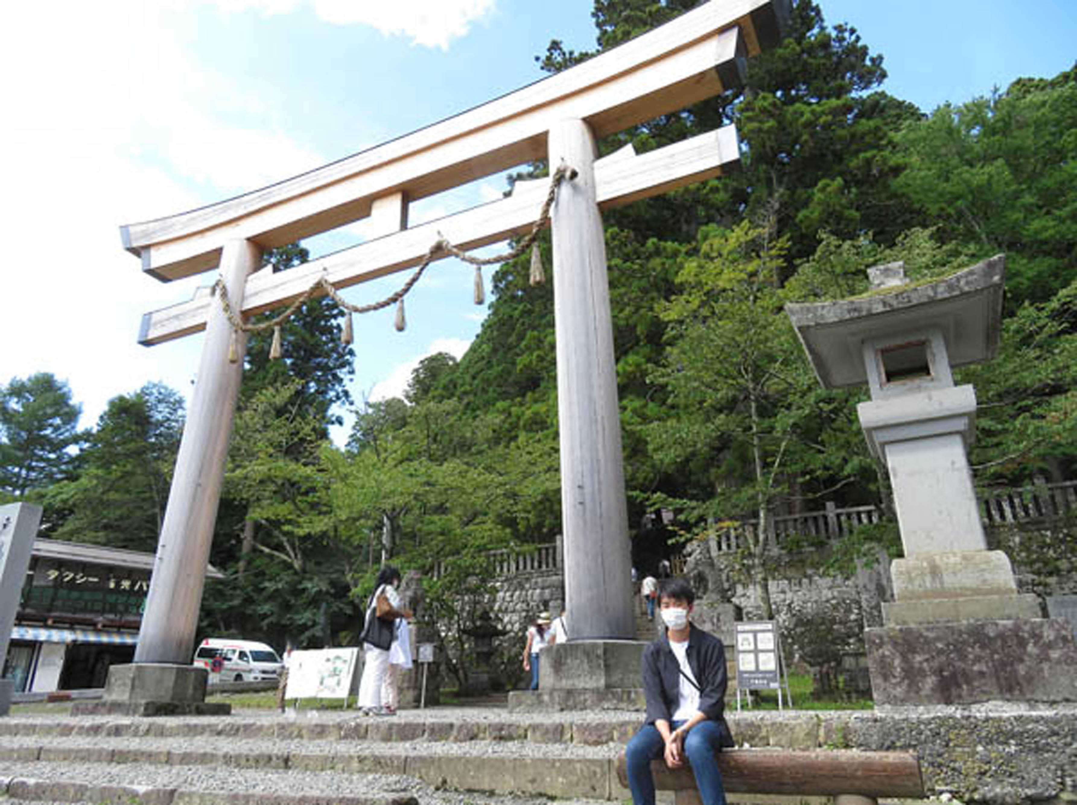 photo：中社の新しい鳥居：戸隠