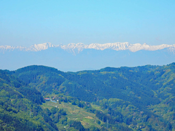写真・戸隠豊岡からの北アルプス