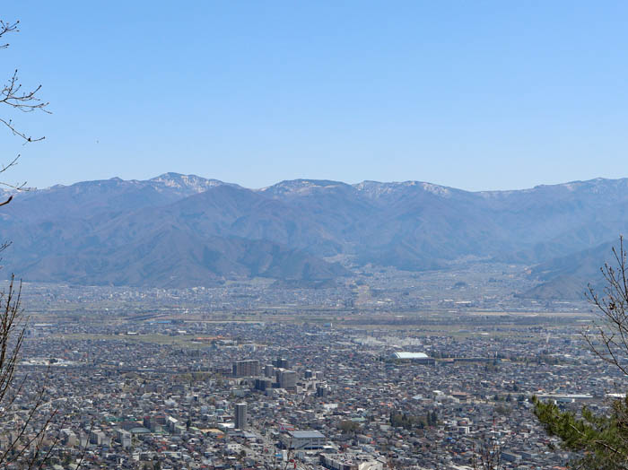 御飯山、破風岳、土鍋山：地附山から