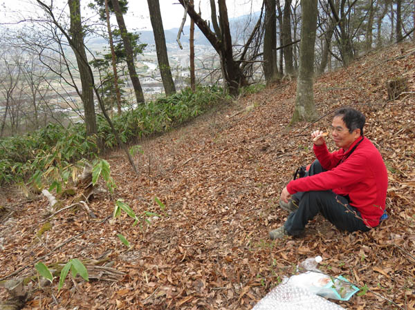 photo：千曲川を見ながらお昼：斎場山