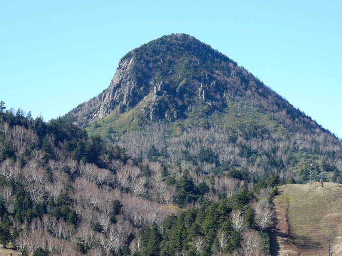 写真3前山から見る笠岳