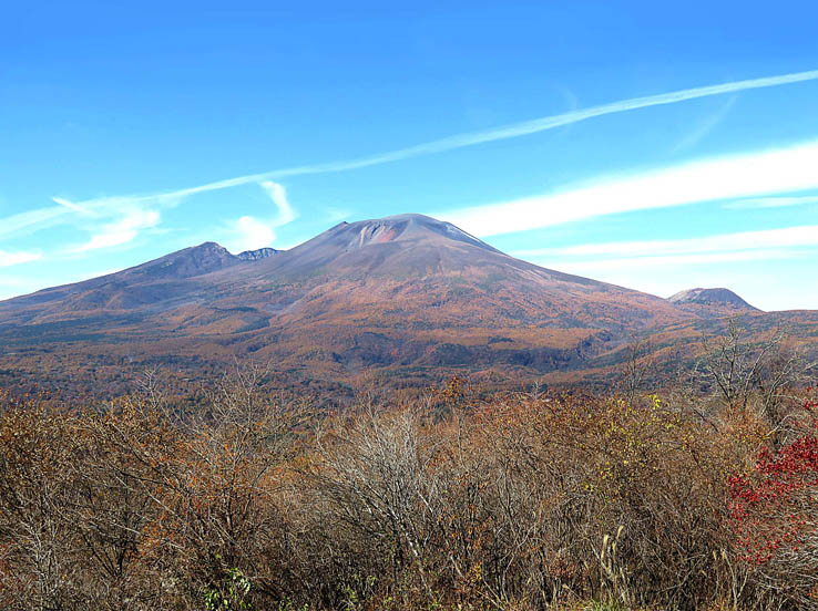 写真12離山山頂から浅間山を見る