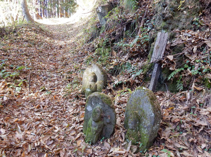 写真7三十三観世音：陣馬平山