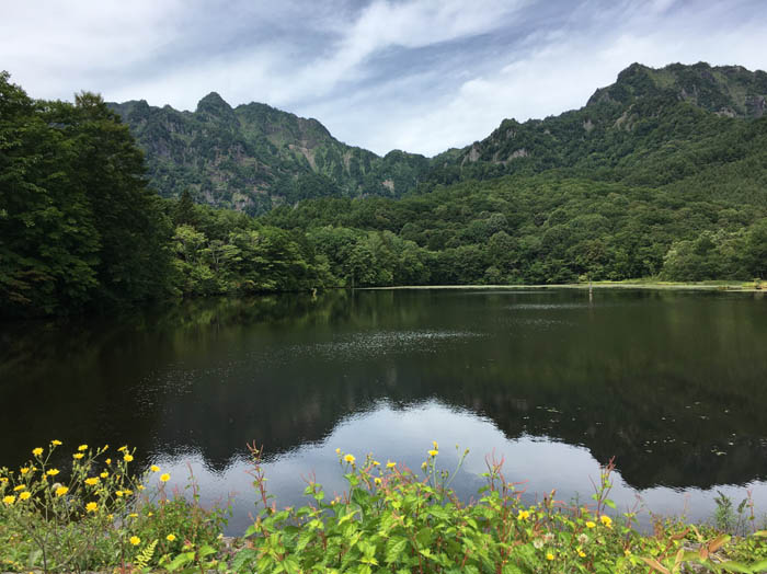 鏡池：戸隠高原