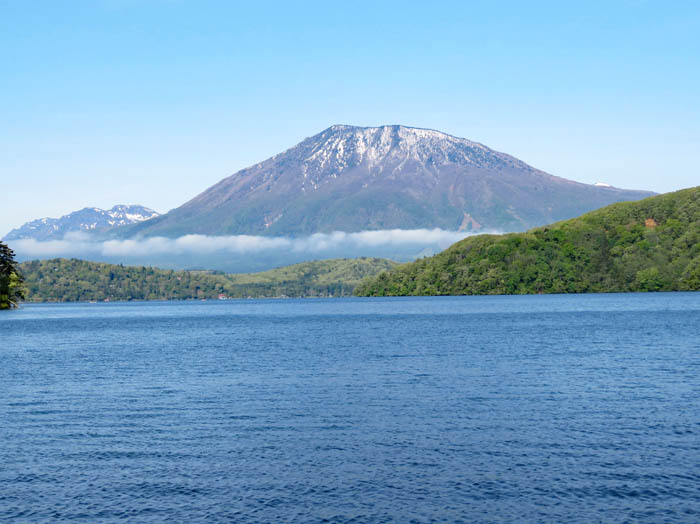 写真2野尻湖と黒姫山