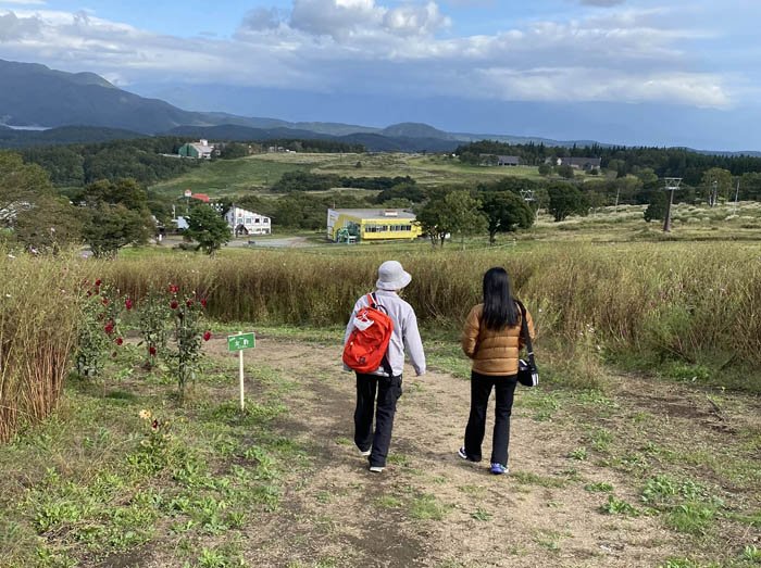 photo 晩秋の高原を歩く：黒姫高原
