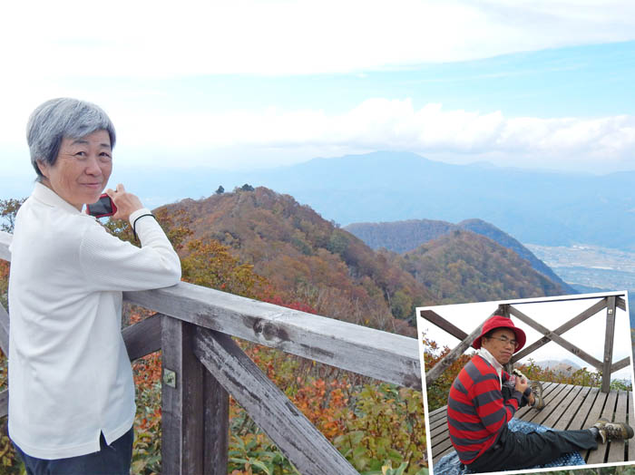 photo12山頂から飯山方面を見ながら