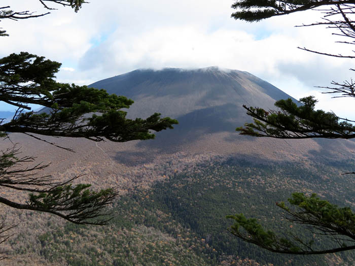 photo21一瞬見えた浅間山山頂：黒斑山