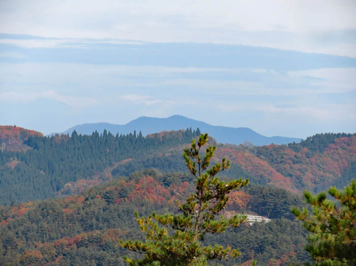 photo：地附山山頂から斑尾山：地附山