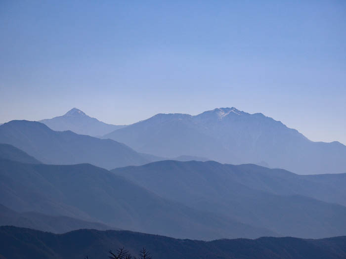 北岳、仙丈ヶ岳：守屋山から