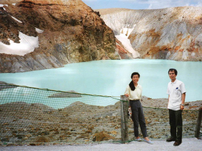 photo8湯釜が近い