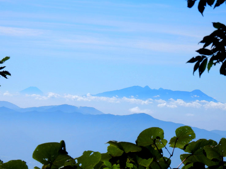 写真3富士山と八ヶ岳