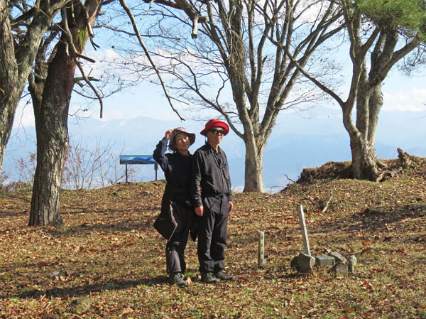 photo：髻山山頂：髻山