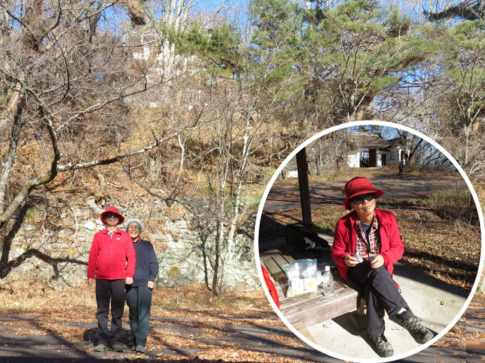 photo：大峰山山頂でおにぎり