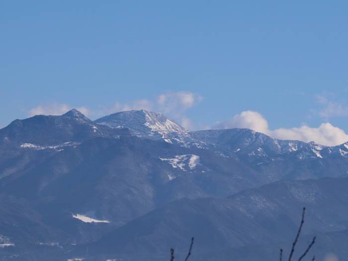 横手山、白根山方面：地附山から