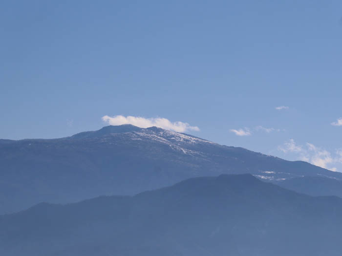 根子岳、菅平方面：地附山から