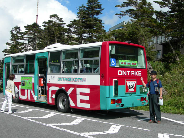 photo23おんたけ交通のバス