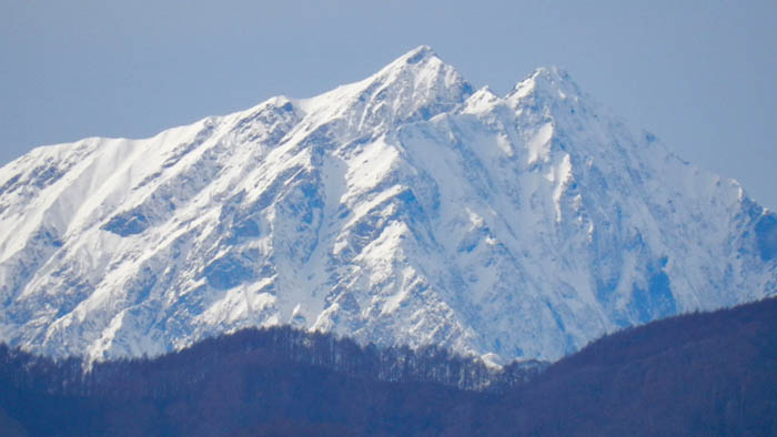写真・雪化粧の鹿島槍ヶ岳