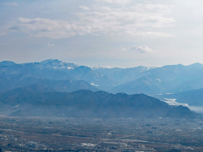白根山：髻山麓