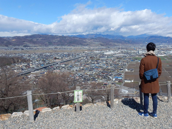 photo：古墳の上から