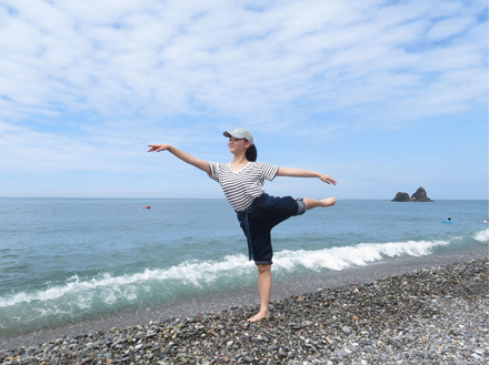 photo・海岸でアラベスク