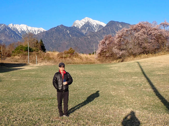 photo1朝日を受けるアサヨ峰と甲斐駒ヶ岳 