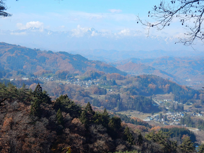 photo　信里（のぶさと）の風景　アルプスの雄大な連なり