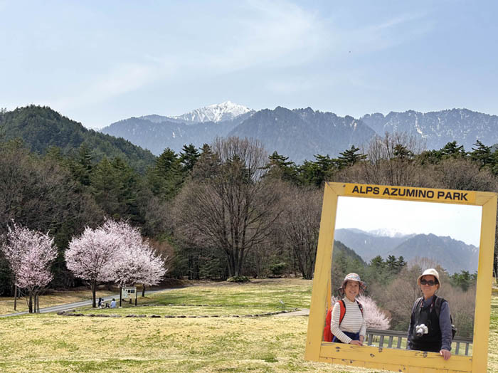 photo15餓鬼岳をバックに 