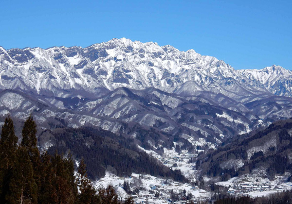 写真・戸隠山