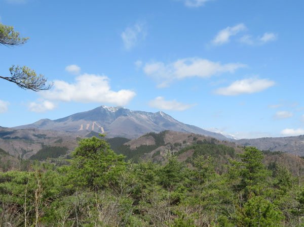 photo 飯縄山、地附山山頂から
