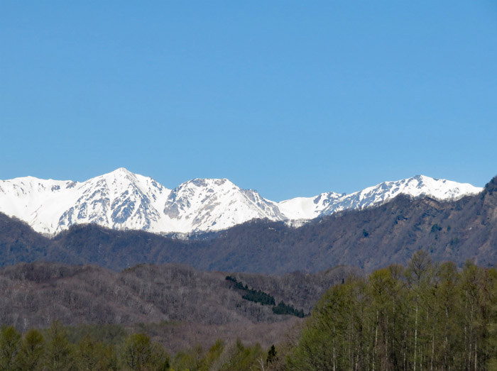 photo 湯ノ峯夕陽展望苑から白馬三山