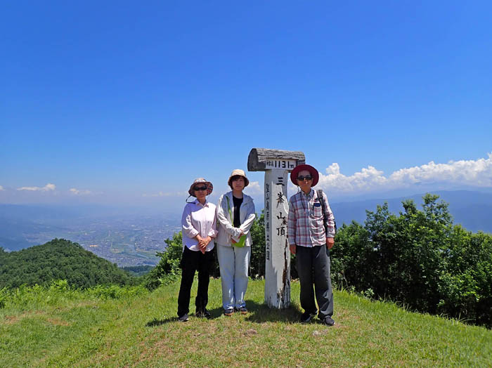 photo1三峯山から大展望