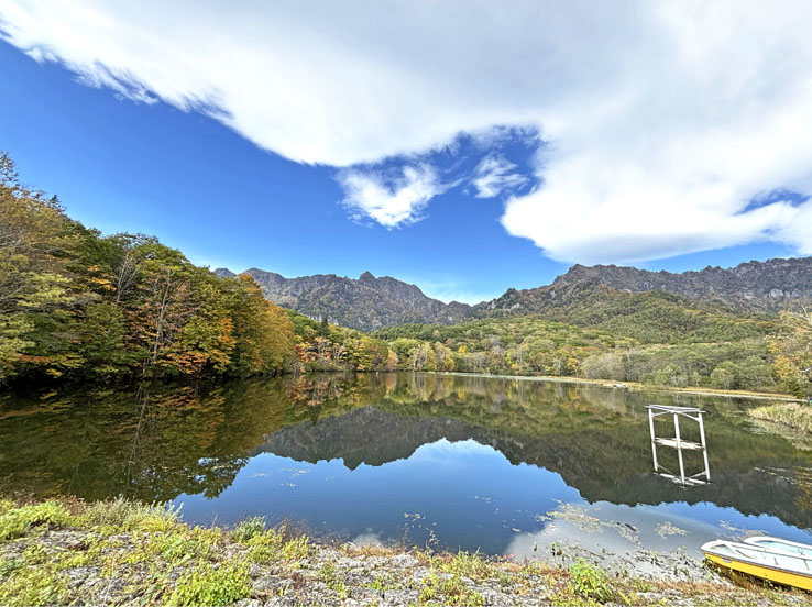 photo11紅葉始まる鏡池