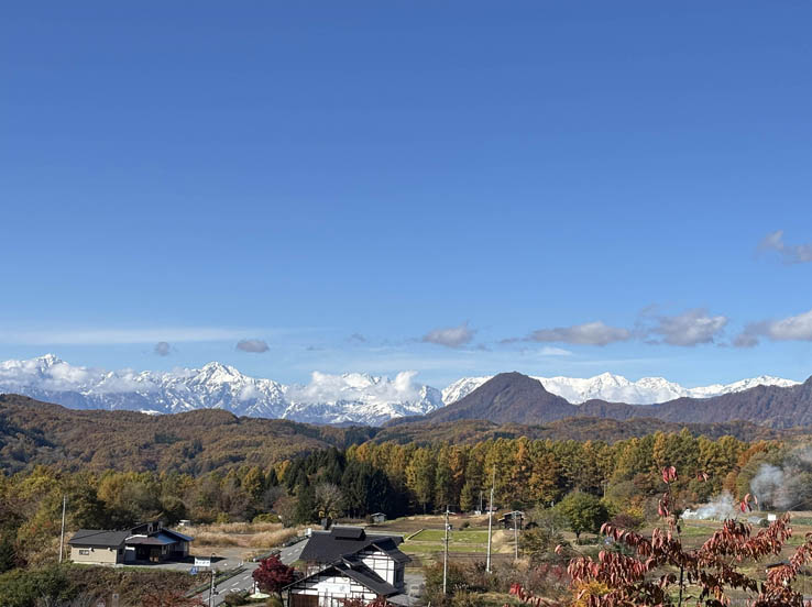 photo1北アルプス北部は真っ白