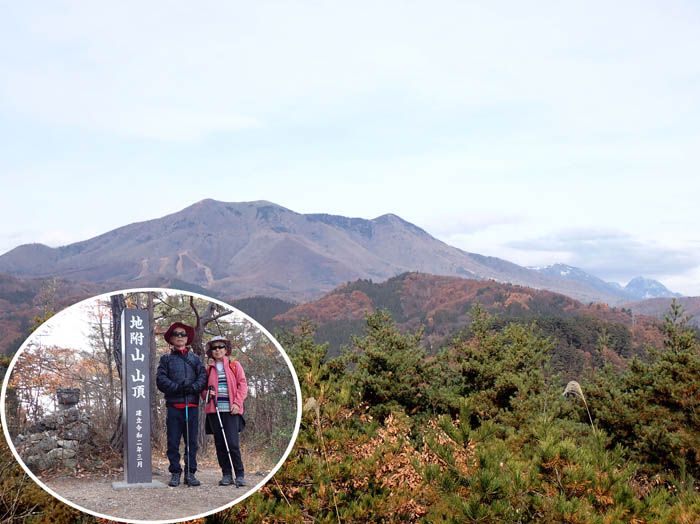 photo3うっすらと赤い飯縄山