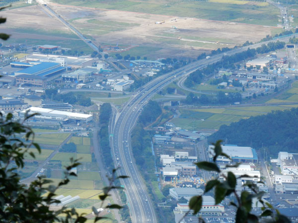 photo：須坂長野東インターチェンジ・若穂太郎山山頂から