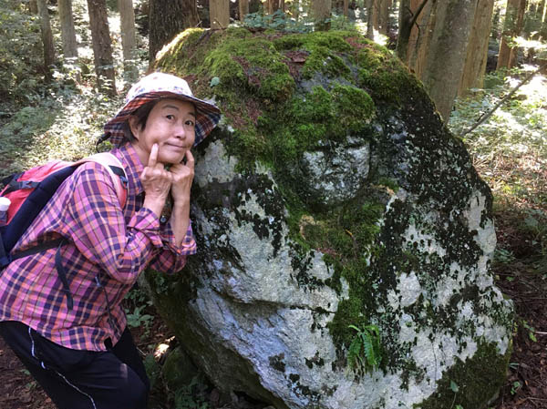 photo：石の顔・坂田山
