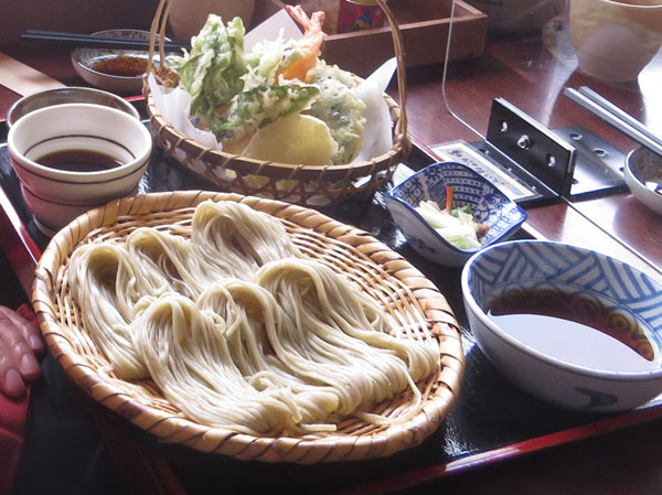 photo：戸隠産新蕎麦・戸隠豊岡