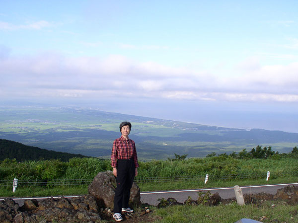 photo：鉾立から日本海を見る・鳥海山