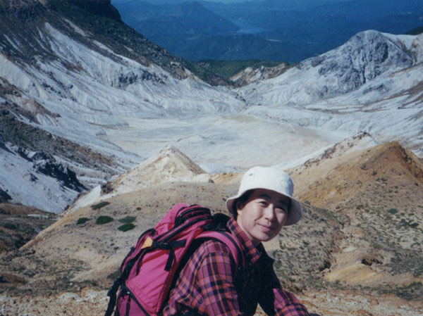 photo：月旅行の様な景色・沼ノ平火口・安達太良山、鉄山
