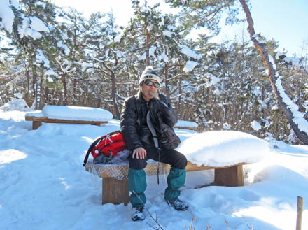 photo：雪の山頂で小昼・地附山