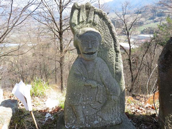 photo：婆の石像・千曲市霊諍山