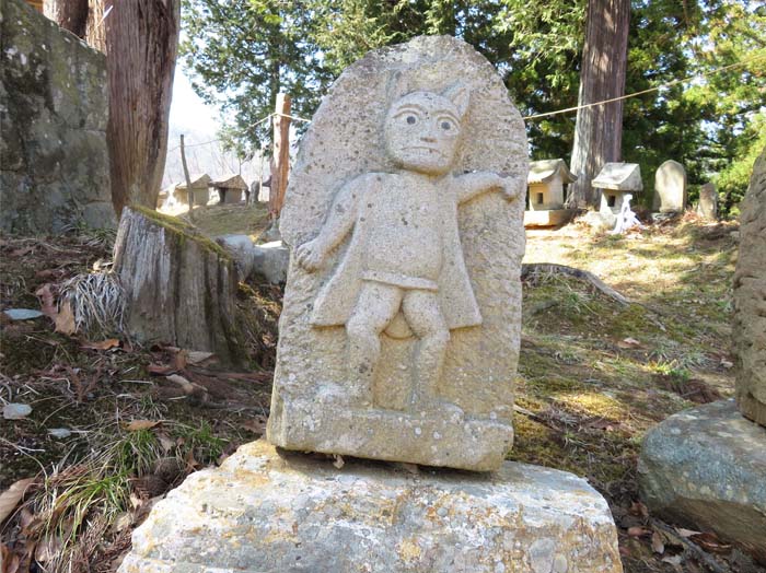 photo：猫神さま・霊諍山　千曲市大雲寺自然探勝園