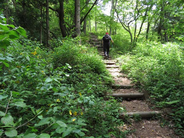 photo：高速に乗って中野市の山へ・鴨ヶ嶽