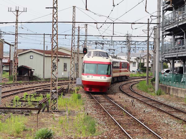 photo：長野電鉄ゆけむり号