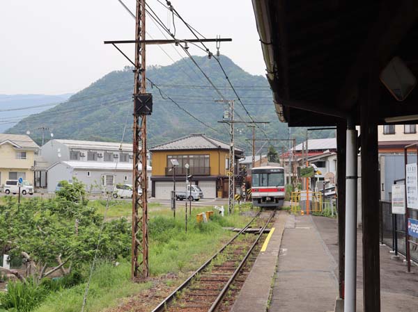 photo：長野電鉄中野松川駅：鴨ヶ嶽