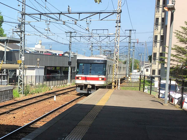 photo：長野電鉄3500系：信濃吉田駅