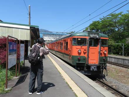 photo：湘南色電車：牟礼駅